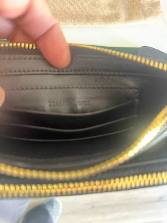 Gucci Black Leather Mini Bag with Gold Hardware and Green-Red Web Strap - Picture 3 of 7